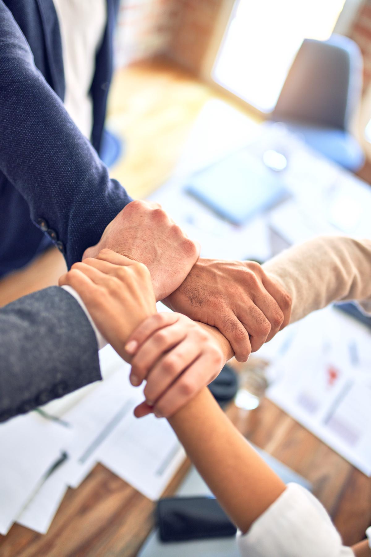 Image of an entrepreneur leading a team through effective communication